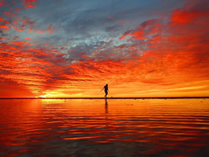 Shallow water and a red sky at Gnaraloo Bay